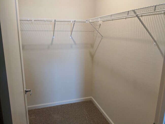 Building Photo - Apartment Home #370 - Water View