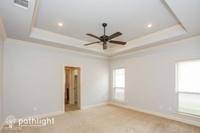 Building Photo - 4 br, 3 bath House - 18505 Old Maplewood D...
