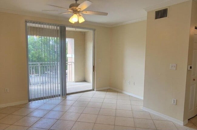 Building Photo - 6533 Emerald Dunes Dr