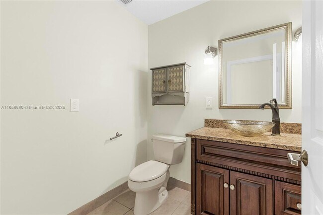 Building Photo - 15800 Surrey Cir