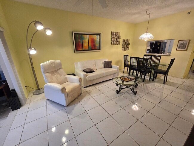 Primary Photo - 5084 Rose Hill Dr