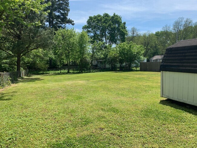 Building Photo - 36 Bryant St