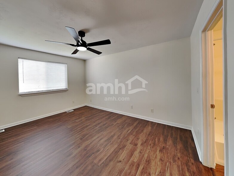 Building Photo - 6955 Jordan Cl Cir