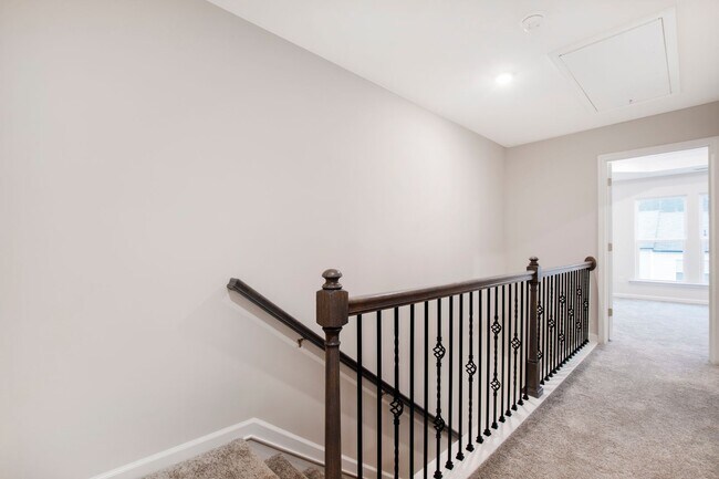 Building Photo - Modern & Charming 3-Bedroom Townhome in Durham!