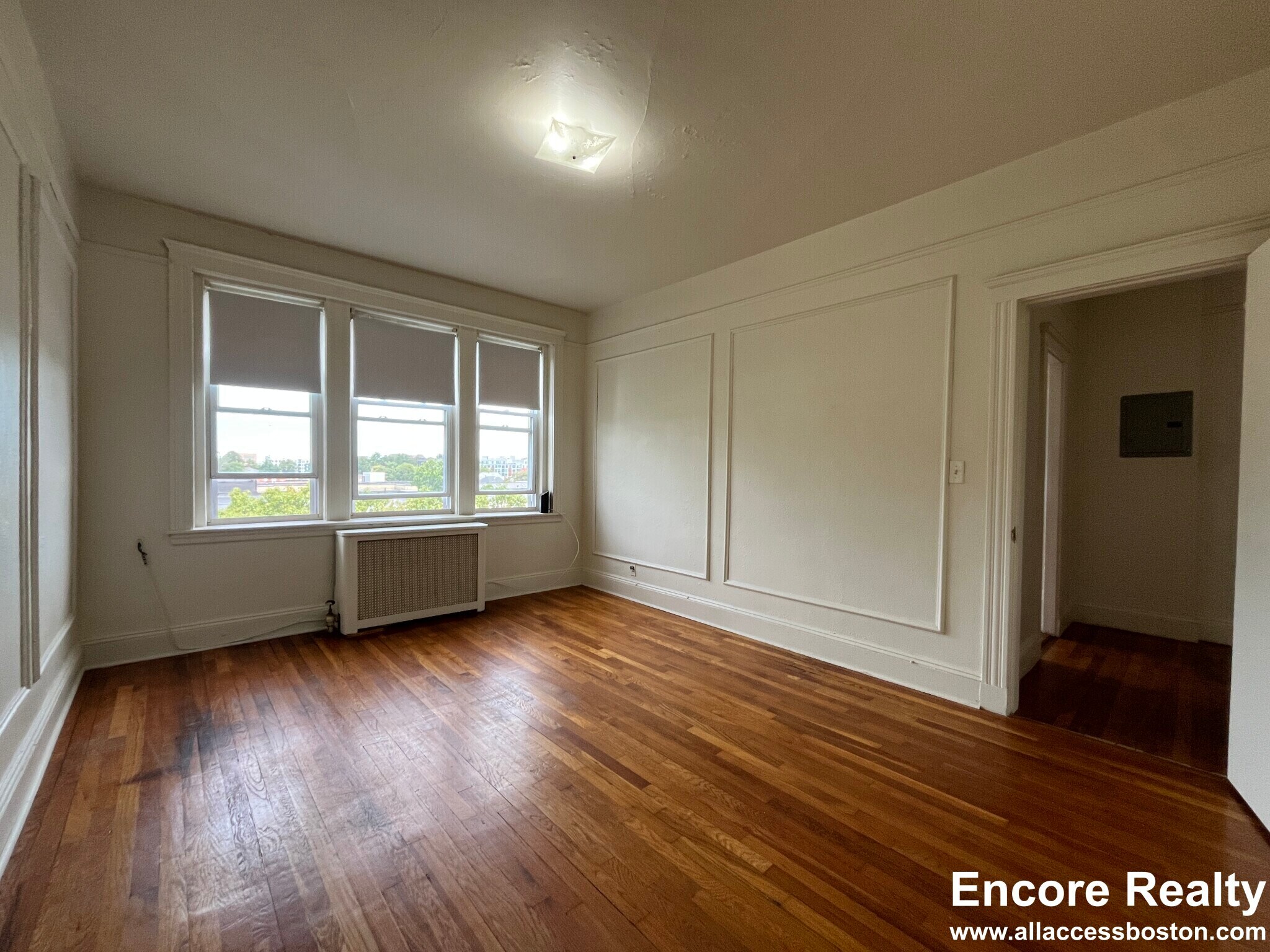 Building Photo - 1750 Commonwealth Ave