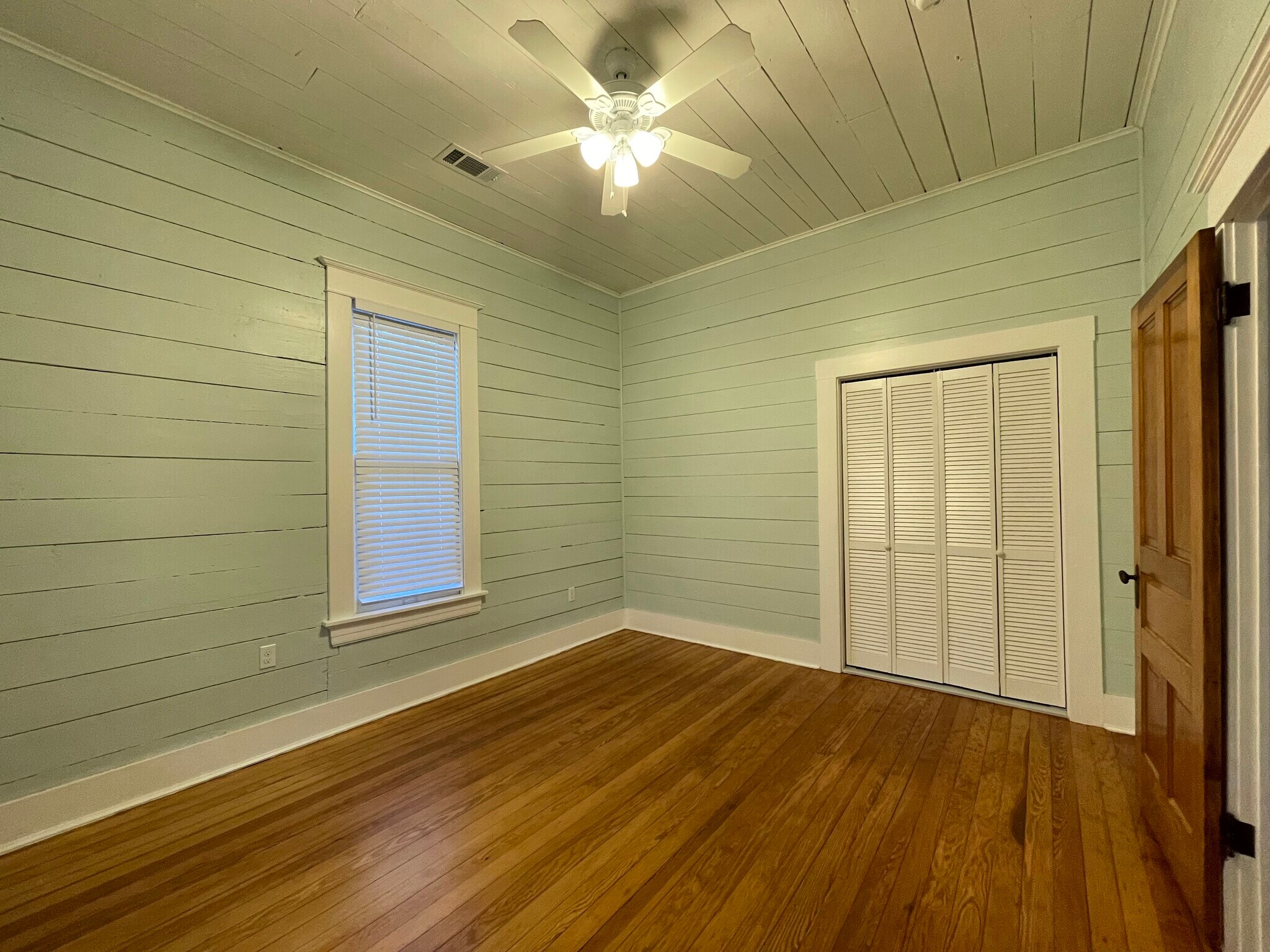 Bedroom #1 - 1013 W 6th St