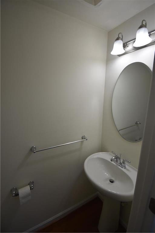 Building Photo - 1 White Rose Lane