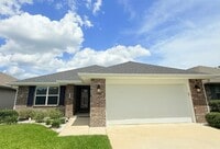 Building Photo - Spacious Home - Ashley Place