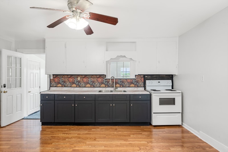 Building Photo - 6 Triple Oak Ln