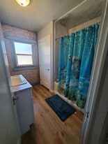 Building Photo - 353 S 200 E