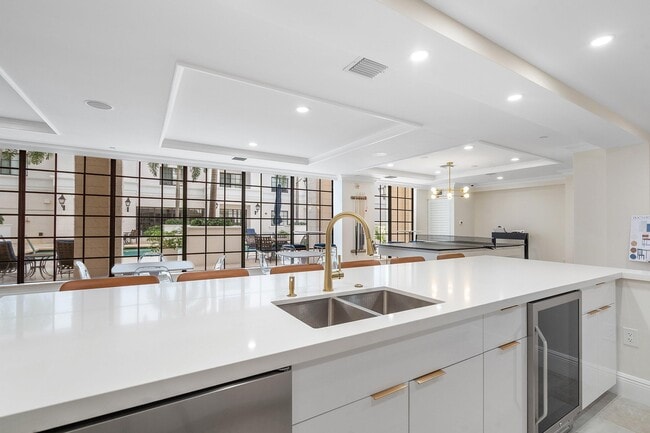 Building Photo - 233 S Federal Hwy