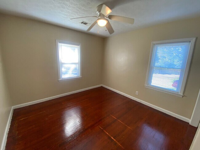 Building Photo - **AVAILABLE NOW**3 Bedroom / 2 Bathroom Home for Rent in Columbus, GA***