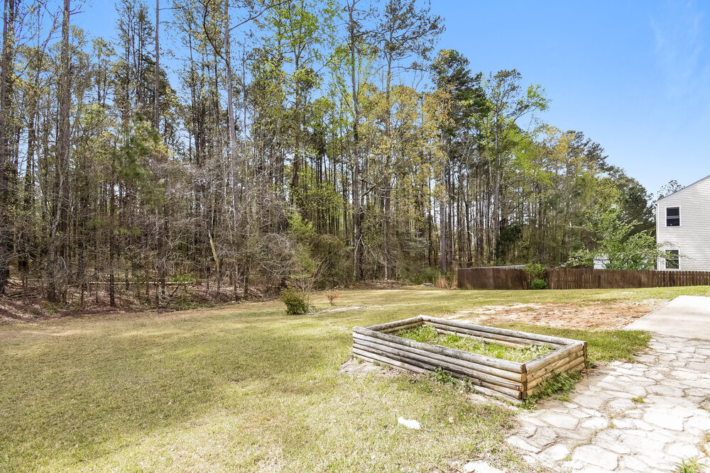 Building Photo - 2217 Baker Carter Dr