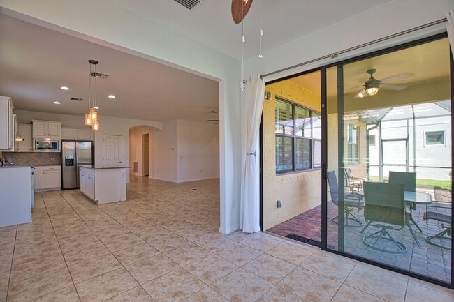 Building Photo - Annual Unfurnished 2 Bedroom 2 Bathroom Ho...