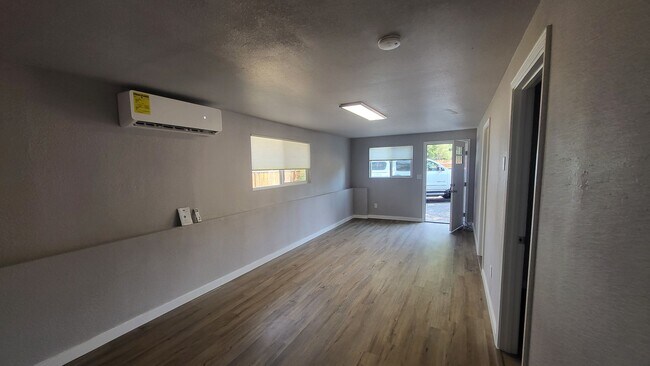 Building Photo - 2459 NE Burks Ct