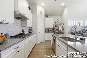 Building Photo - 123 Escondido