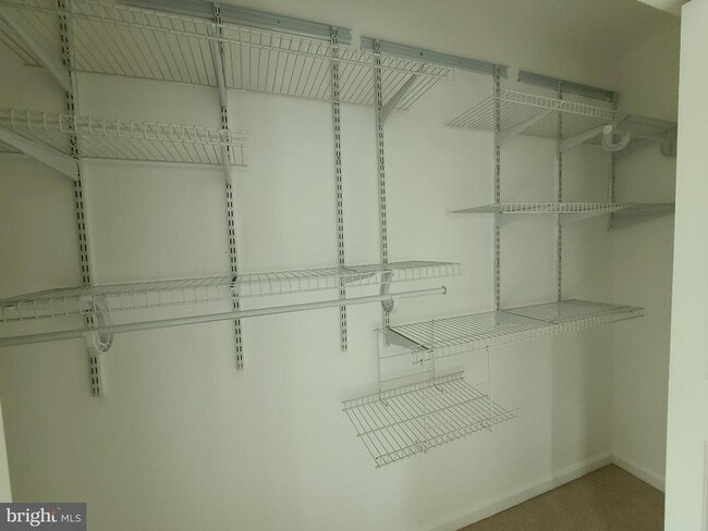 Building Photo - 7420 Houndsbury Ct