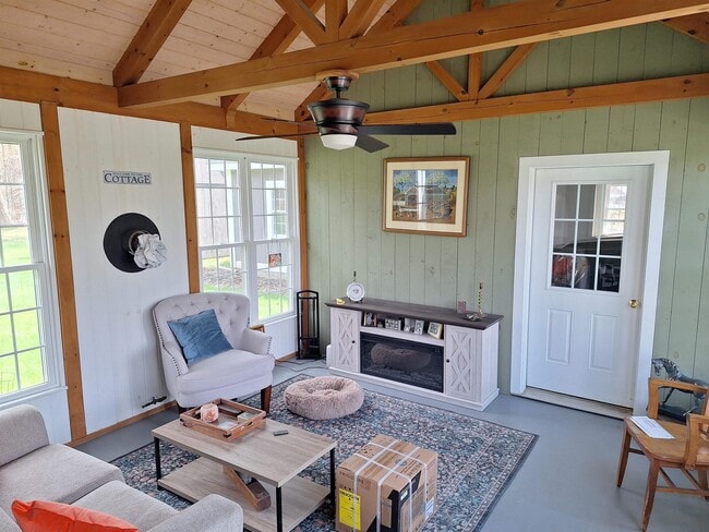 Building Photo - 47 Lower Cemetery Rd