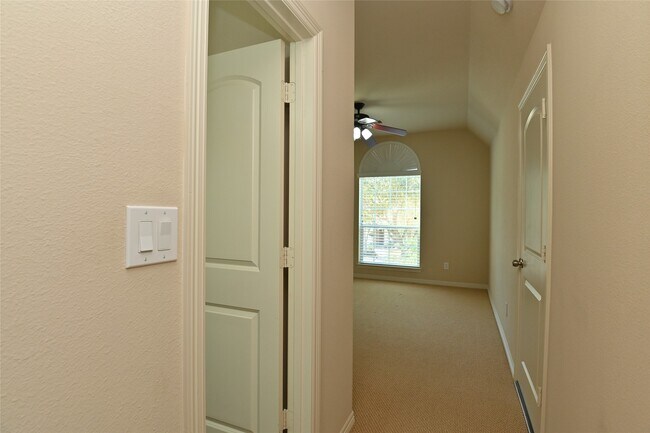 Building Photo - 5215 Field Briar Ln