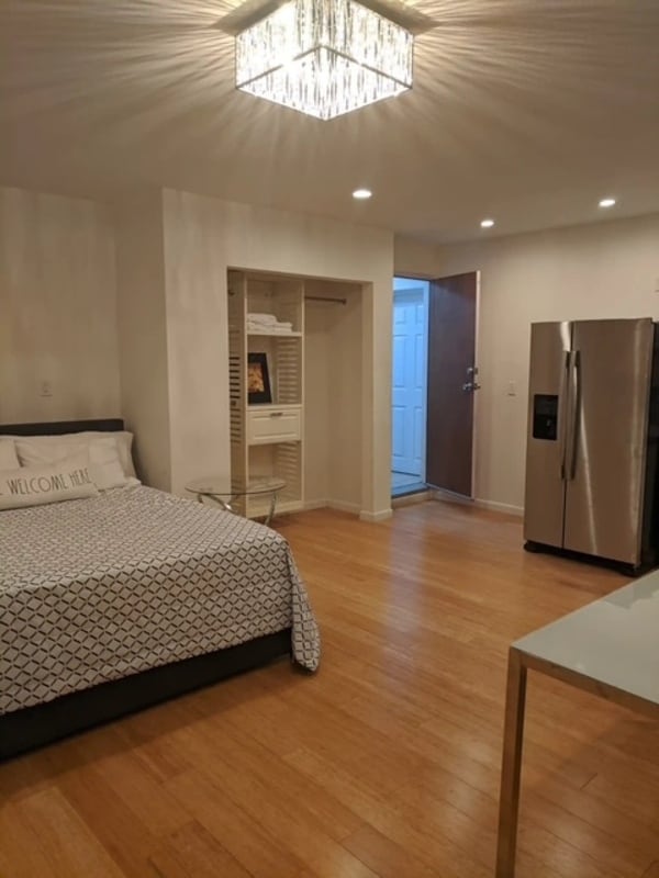 Building Photo - 9228 Ronda Ave