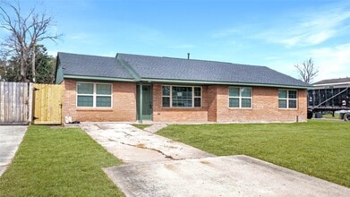 Building Photo - 5739 Turtle Creek Rd