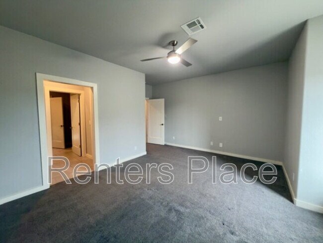 Building Photo - 4001 East 120th St S