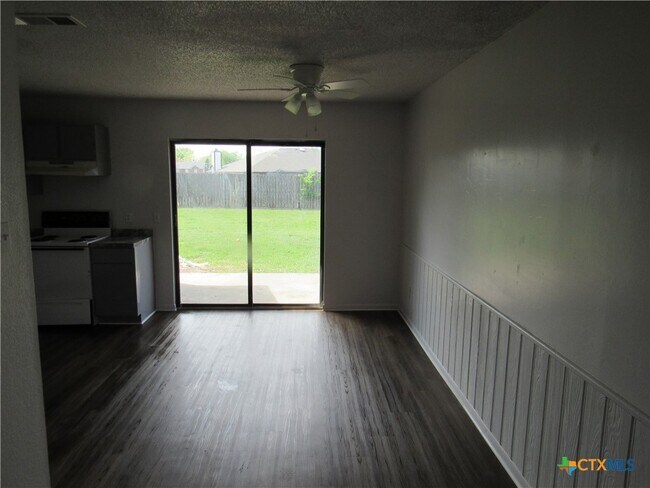 Building Photo - 2603 Bermuda Dr