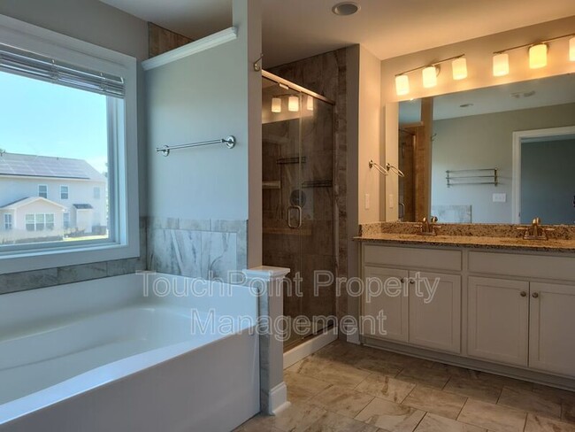 Building Photo - 170 Pine Eagle Dr