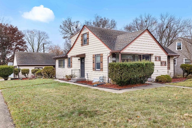 Building Photo - 2239 Ohio Pkwy