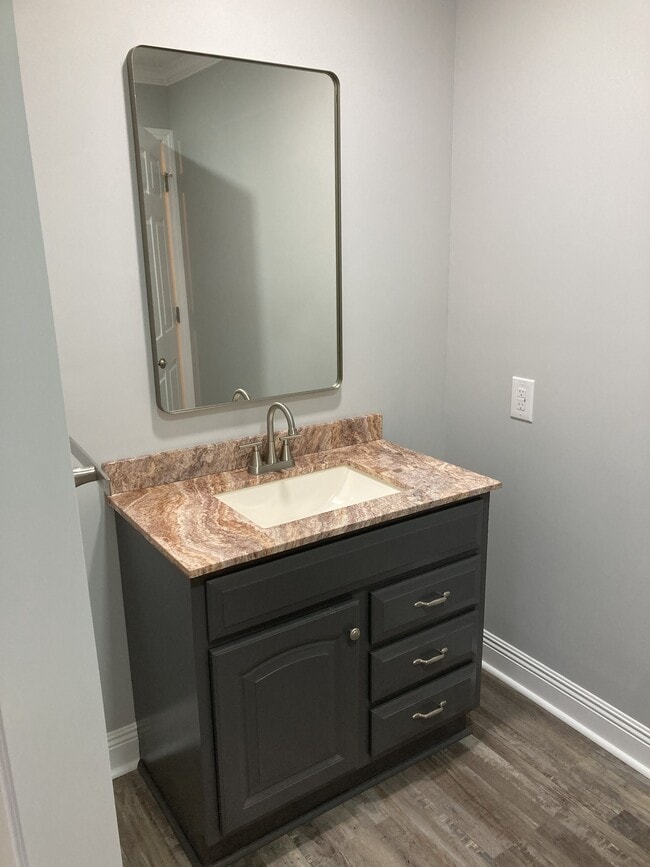 Building Photo - 321 Ismael Rd