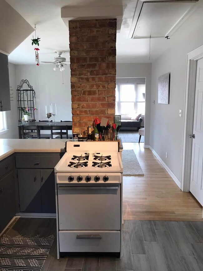 Building Photo - 2968 S 84th St