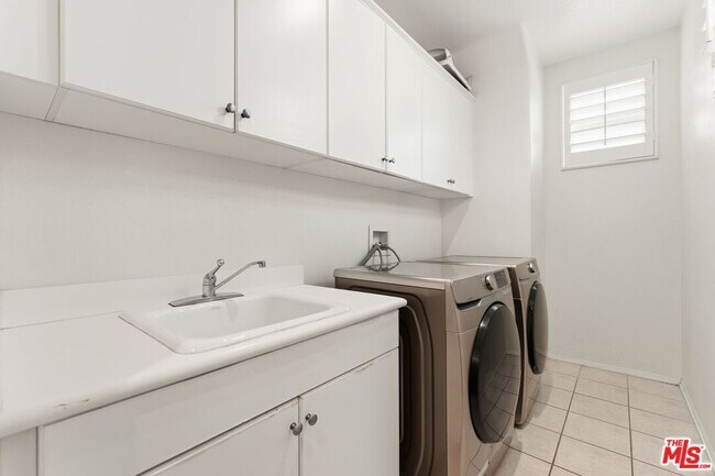 Building Photo - 11564 Apulia Ct