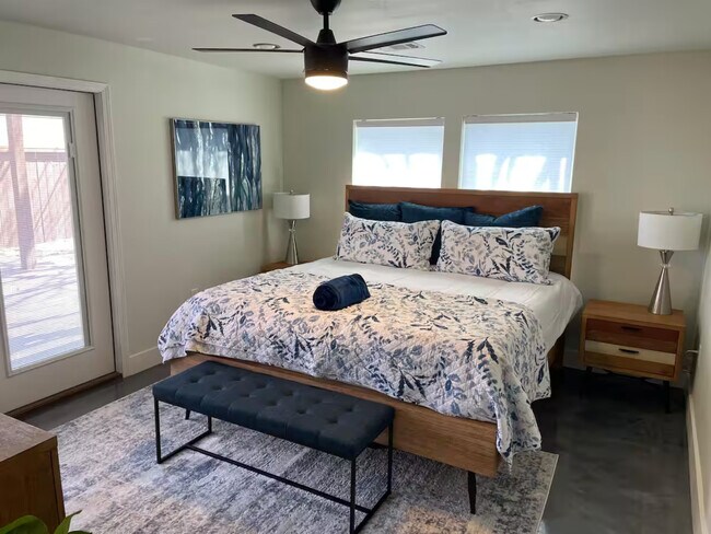 Building Photo - 1406 Brentwood St