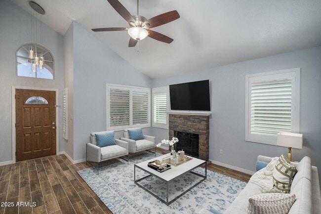 Building Photo - 6820 S Roosevelt St