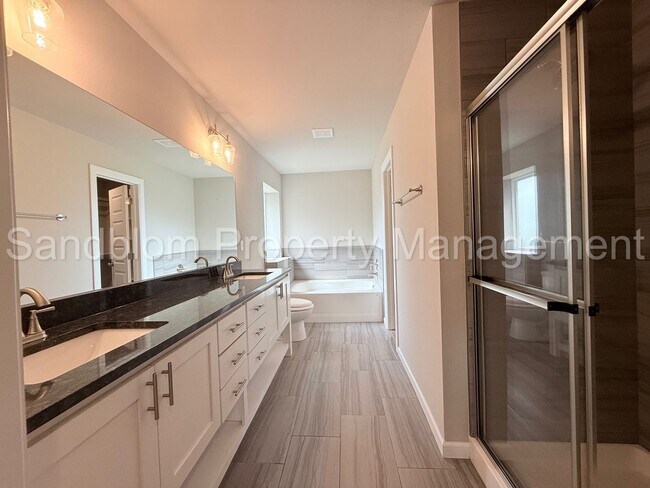 Building Photo - For Lease | Bixby | Available Now!