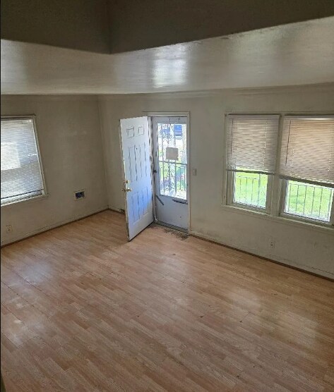 Building Photo - 5805 N 28th Ave