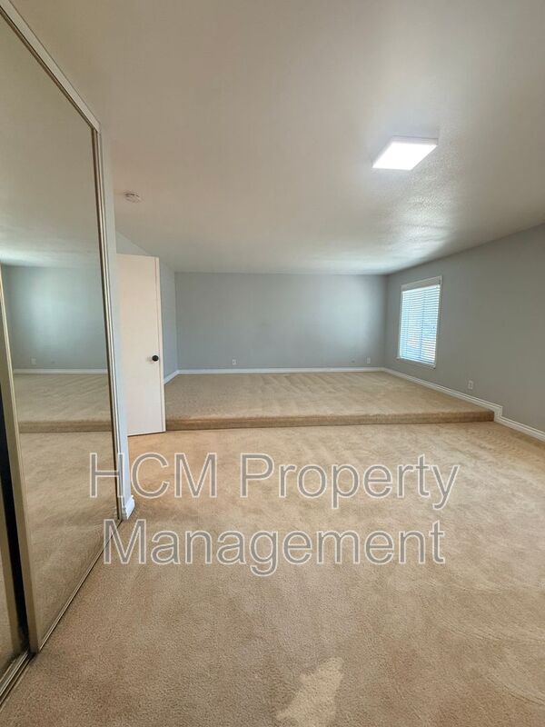 Building Photo - 1761 E Warrenton Ave