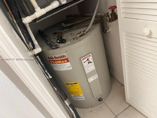 Building Photo - 8964 W Flagler St