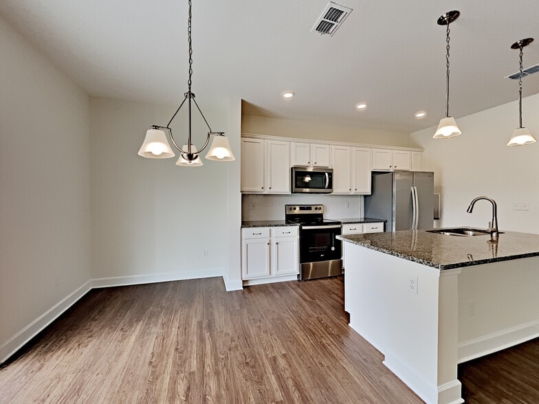 Building Photo - 10310 Riverwalk Ct