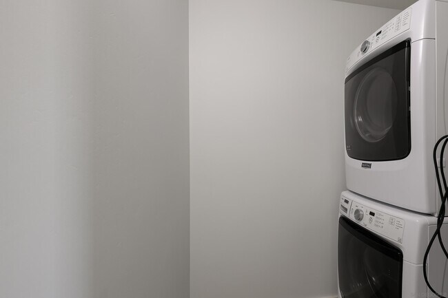 Building Photo - 2434 Via Alta
