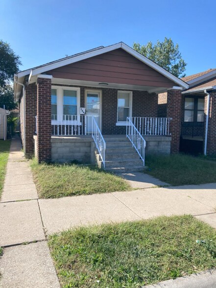 Primary Photo - 3840 Parrish Ave