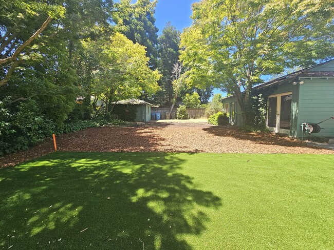 Building Photo - 4-Bedroom Single Family Home in Palo Alto-  lease take over