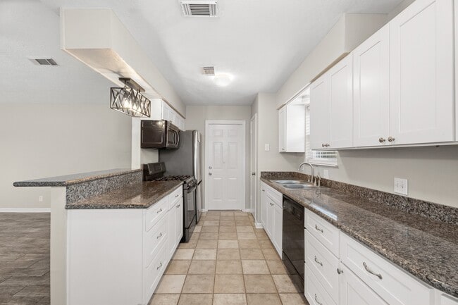 Building Photo - 3214 White Sail