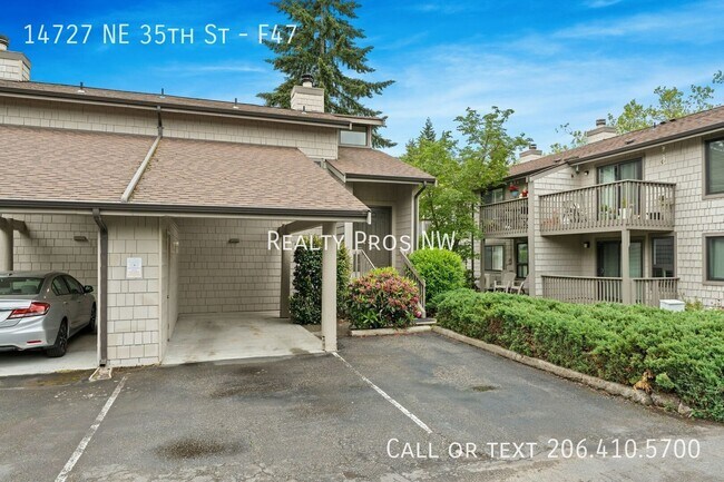 Building Photo - 14727 NE 35th St
