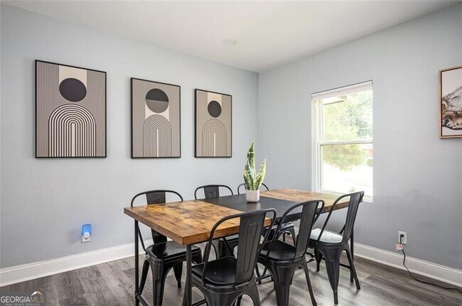 Building Photo - 1778 Flintwood Dr SE