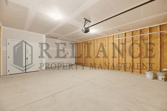 Building Photo - 157 N Gowen St