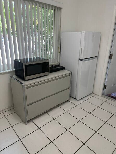 Building Photo - 150 NW 58th Ave