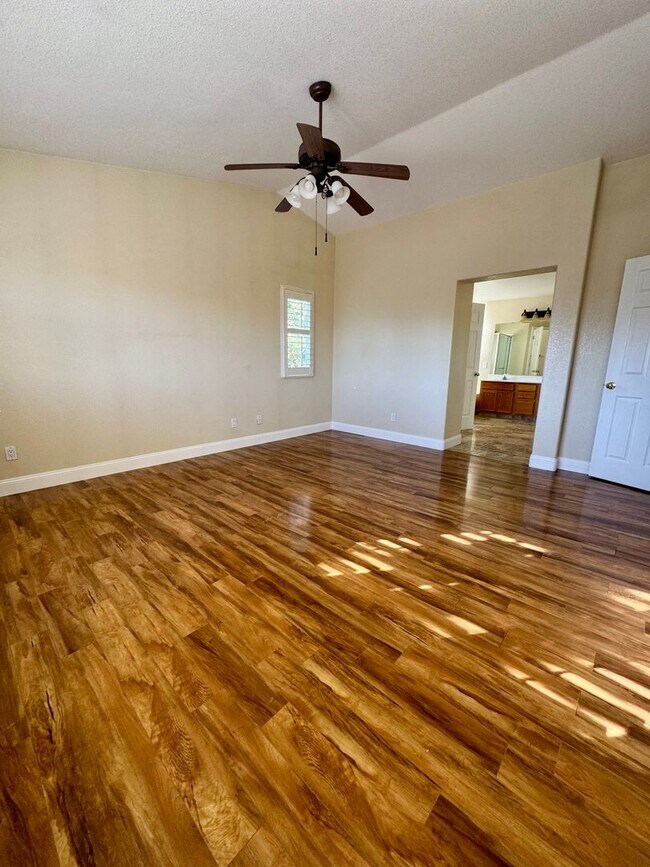 Building Photo - Inviting two-story 4BR/2.5BA home on nice lot with RV/trailer parking in Galena Terrace Estates!