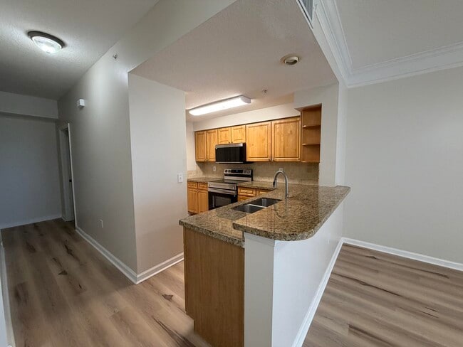 Building Photo - 2052 Alta Meadows Ln