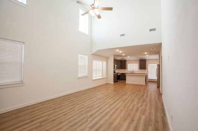 Building Photo - 514 Weller Rd